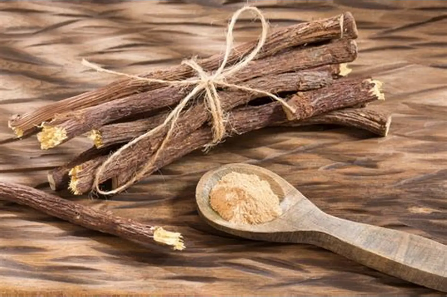 Liquorice Root Extract in a laboratory jar